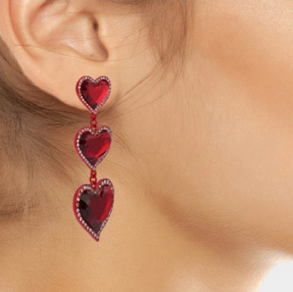 ❤️🔹️ BETSEY JOHNSON🔹️ LOVE SPELL DROP EARRINGS RED - Picture 6 of 9